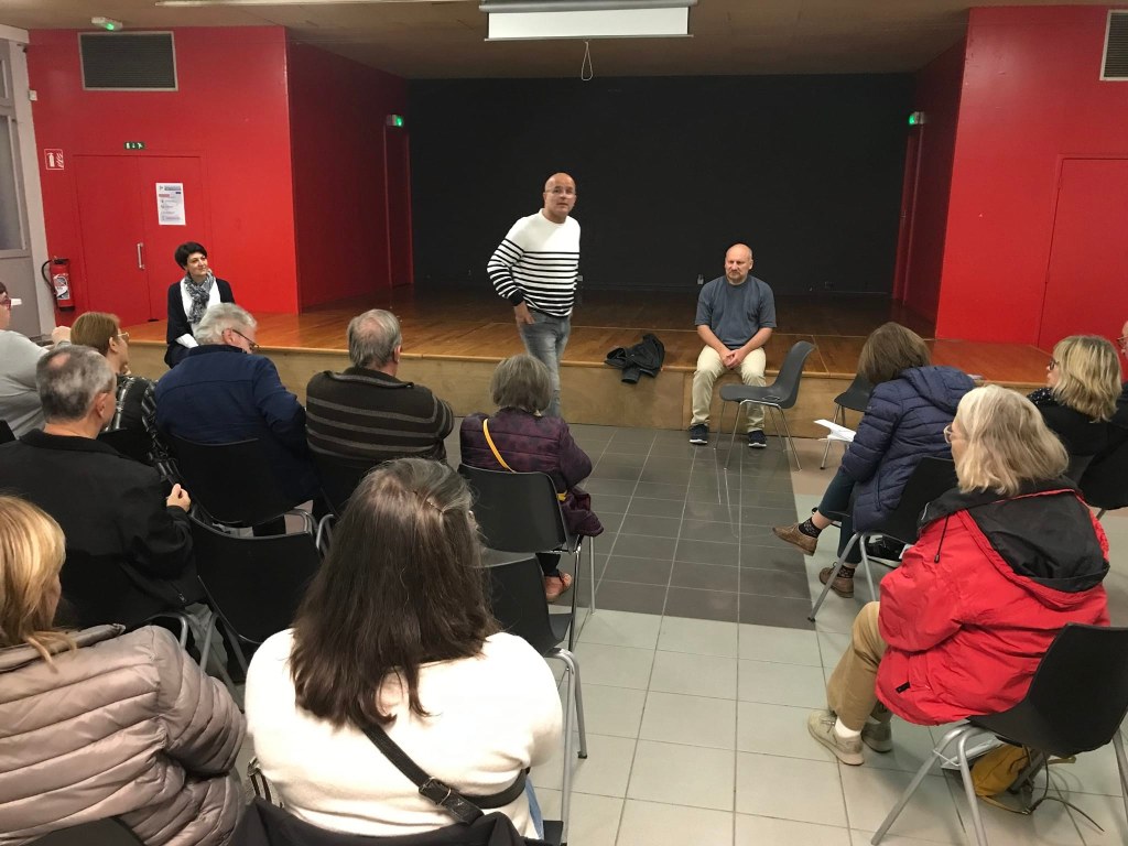 Séance de théâtre forum à l